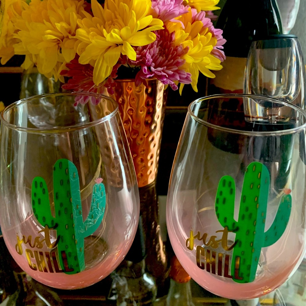 Set of 2 Slant Brand wine glasses